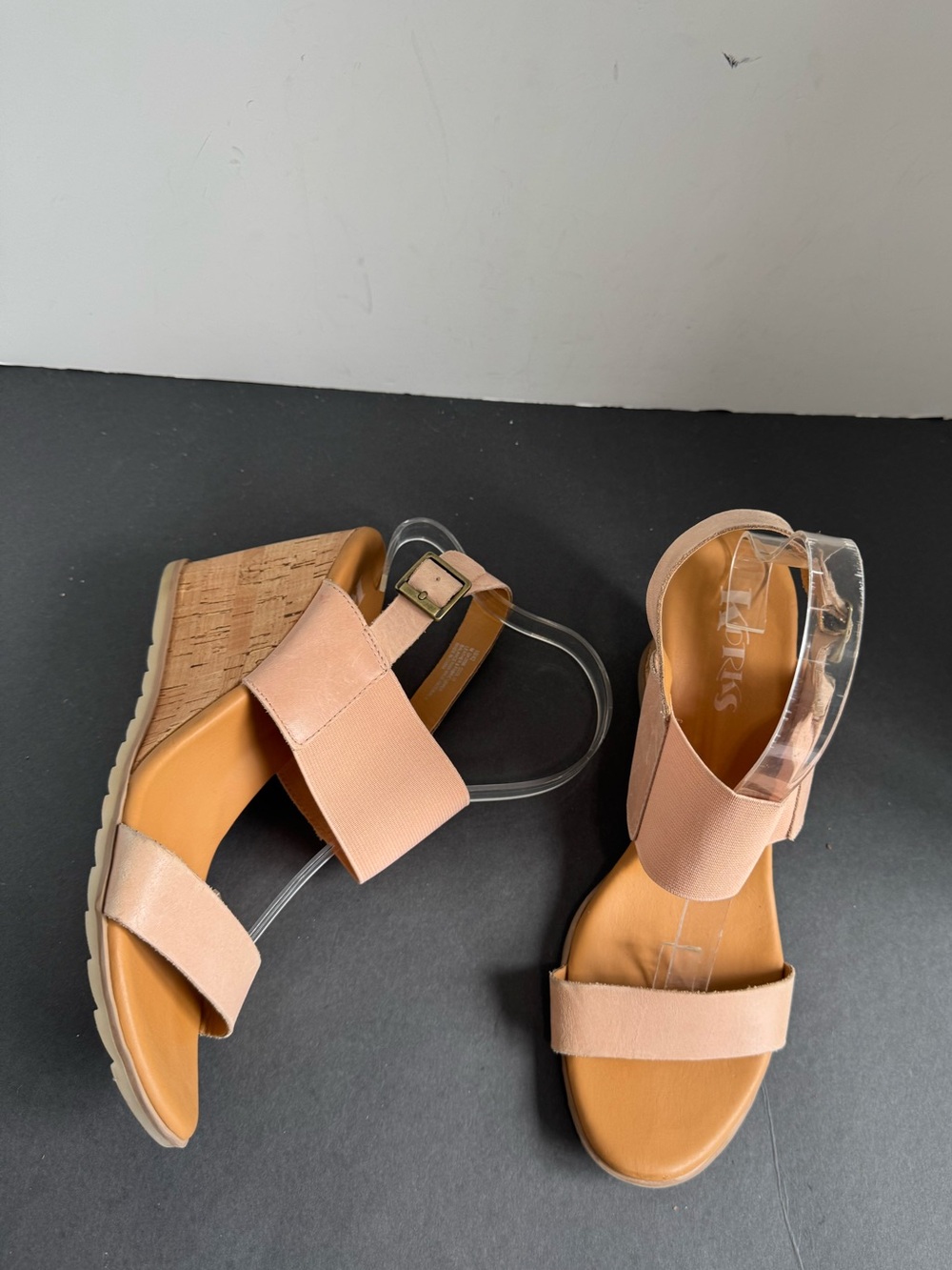 Korks Women’s Leather/Elastic Wedge Sandals. Size 10 - Picture 5 of 16